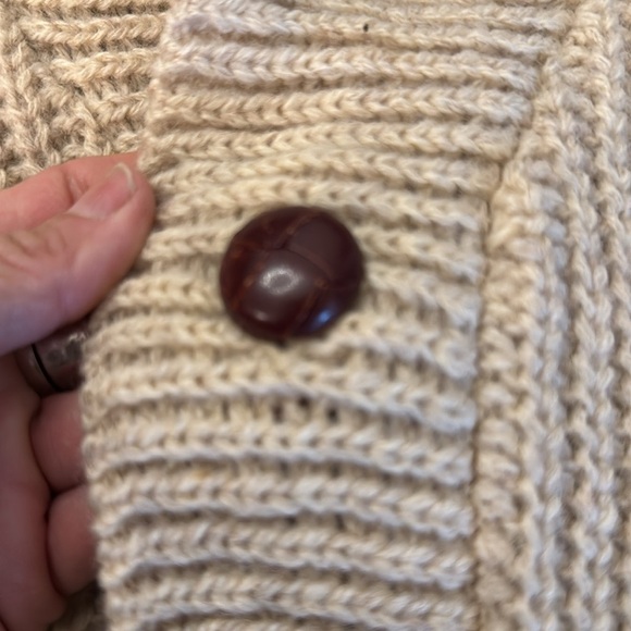 Vintage wool Tan Cable Knit Cardigan with leather buttons by preferred stock - Picture 6 of 15